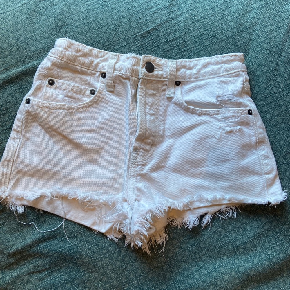 White Carmar Shorts